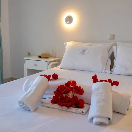 Niko's And Nora's Lejlighed