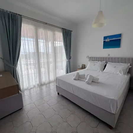 Niko's And Nora's Apartman